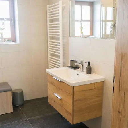 Koehler Apartment *
